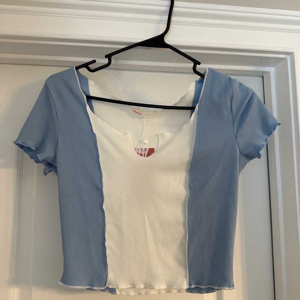 🆕 ROMWE Top Small NWT